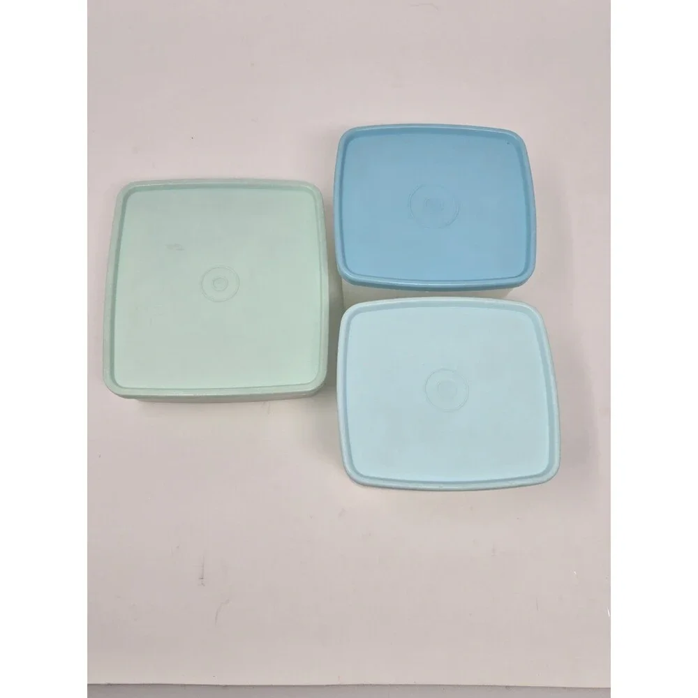 VINTAGE TUPPERWARE LOT OF 18 FOOD STORAGE TEAL SEAFOAM GREEN STACKABLE 1990s